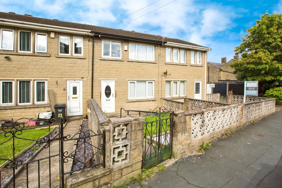 Main image of 3 bedroom Mid Terrace House for sale, Stretchgate Lane, Halifax, West Yorkshire, HX2