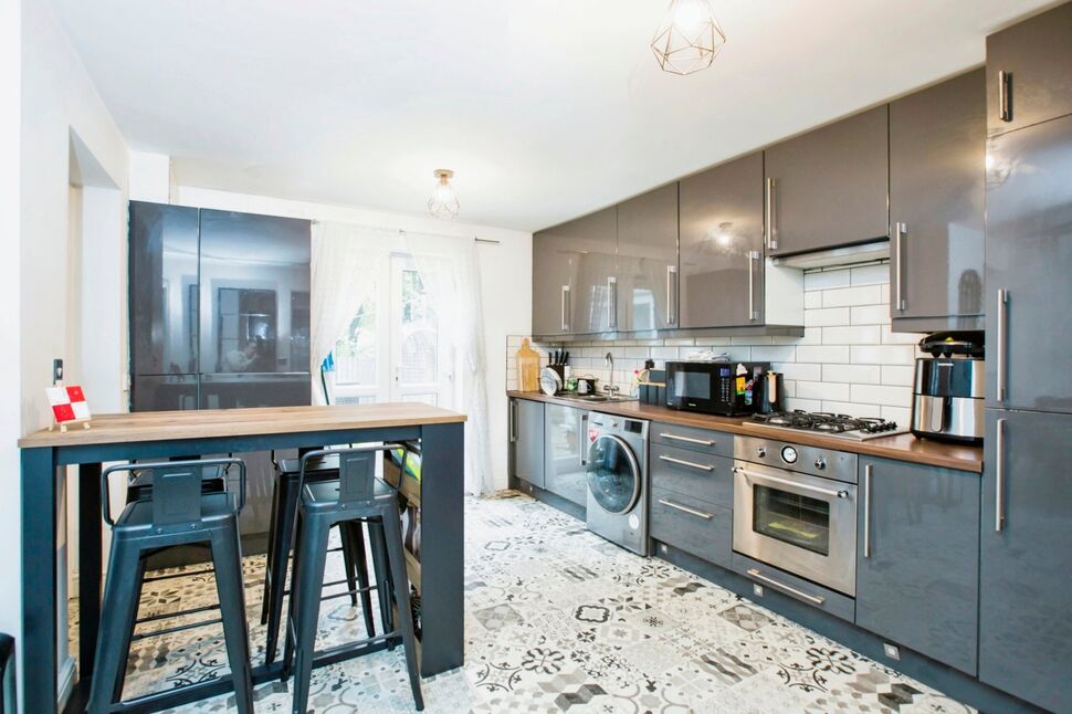 Main image of 4 bedroom Semi Detached House for sale, Larch Close, Wheatley, West Yorkshire, HX2