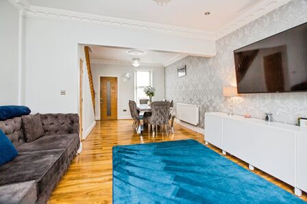 St. Augustines Terrace, 4 bedroom Mid Terrace House for sale, £125,000
