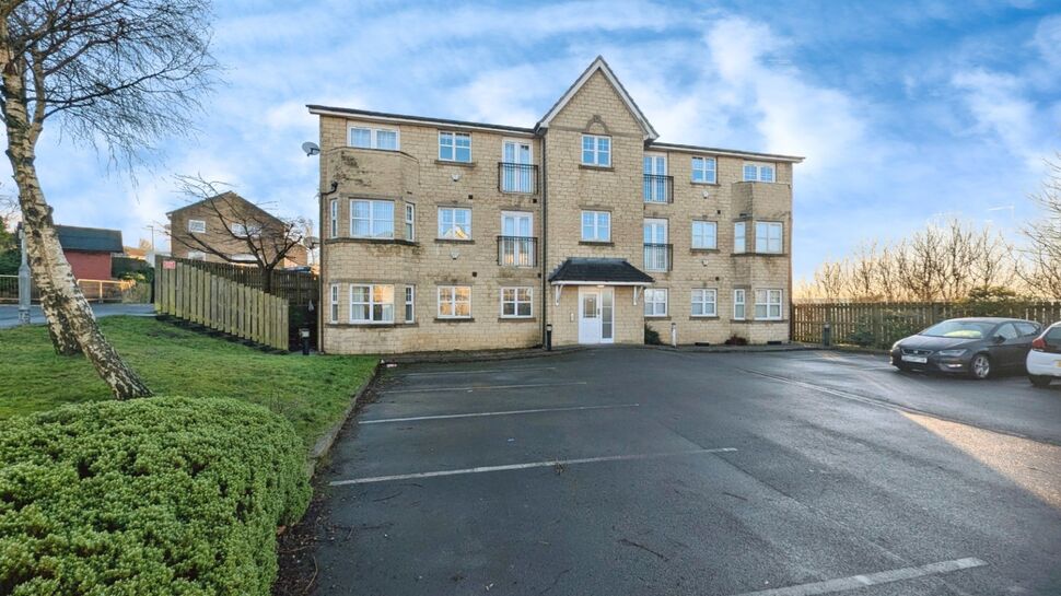 Main image of 2 bedroom Flat for sale, Trooper Lane, Halifax, West Yorkshire, HX3