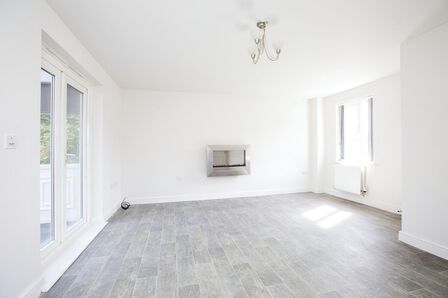 3 bedroom End Terrace House for sale