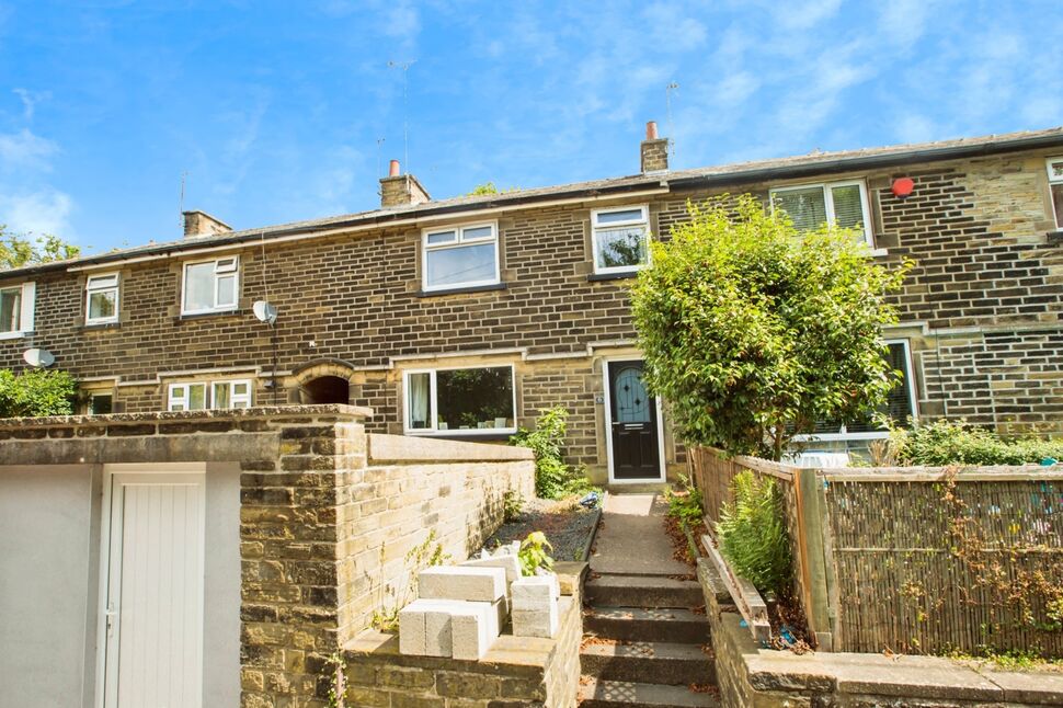 3 bedroom Mid Terrace House for sale