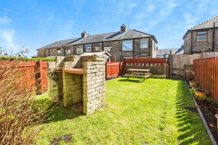 2 bedroom Mid Terrace House for sale