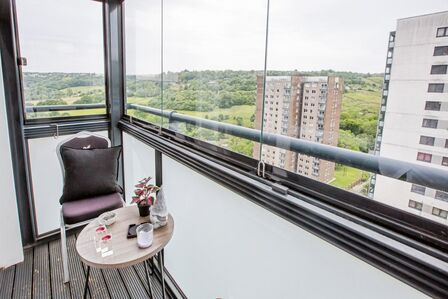 Wheatley Court, 1 bedroom Flat for sale, &pound;55,000