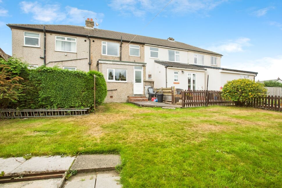 Main image of 3 bedroom Mid Terrace House for sale, Newlands Grove, Halifax, West Yorkshire, HX3