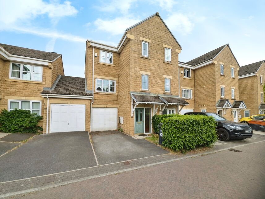 Main image of 4 bedroom Mid Terrace House for sale, Oakwood Gardens, Halifax, West Yorkshire, HX2