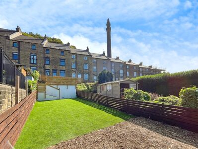 Akroyd Terrace, 3 bedroom Mid Terrace House to rent, £1,100 pcm