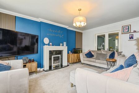 Hops Lane, 5 bedroom Detached House for sale, £400,000