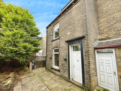 2 bedroom End Terrace House to rent