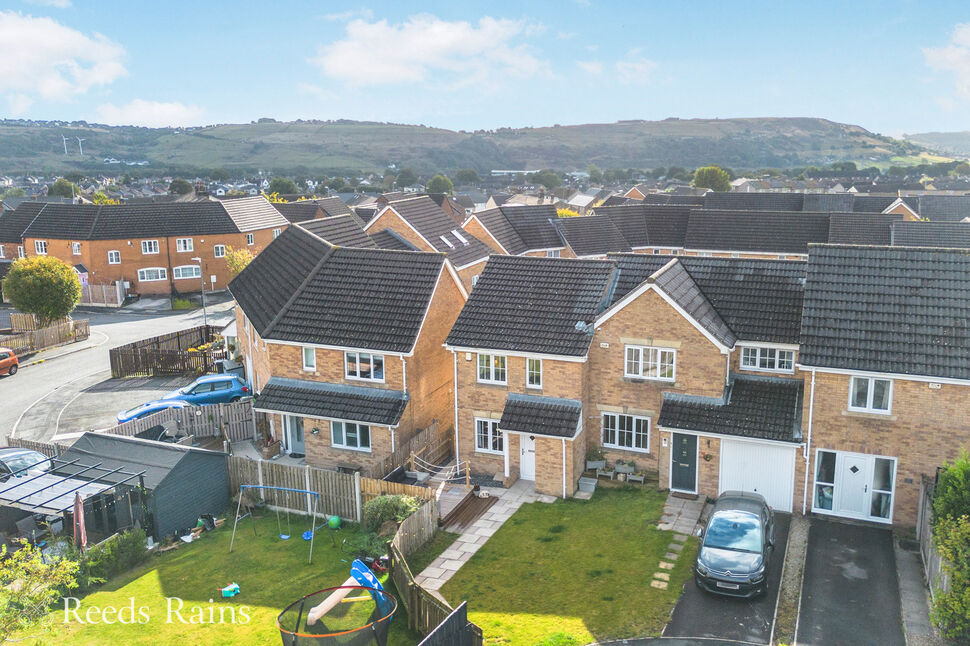 Main image of 3 bedroom End Terrace House for sale, Field Head Way, Halifax, West Yorkshire, HX2