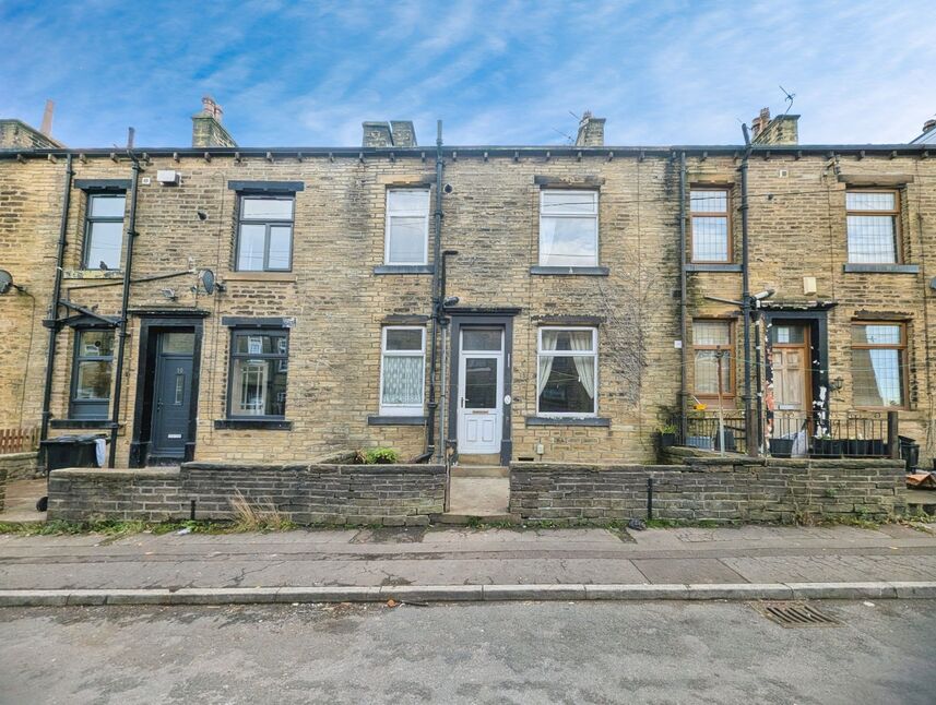 Main image of 2 bedroom Mid Terrace House for sale, Surrey Street, Halifax, West Yorkshire, HX1