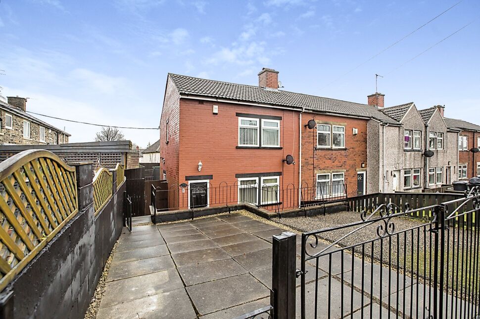 Main image of 2 bedroom End Terrace House for sale, Rugby Terrace, Halifax, West Yorkshire, HX3