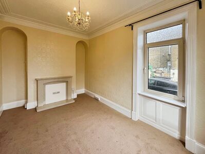 3 bedroom End Terrace House to rent