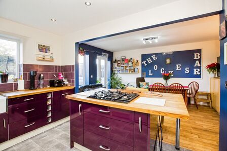 Maple Court, 4 bedroom Semi Detached House for sale, &pound;121,000