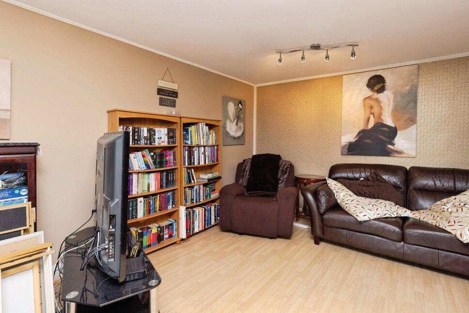 Main image of 1 bedroom Flat for sale, Range Court, Halifax, West Yorkshire, HX3