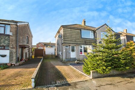 School Lane, 3 bedroom Semi Detached House for sale, &pound;240,000
