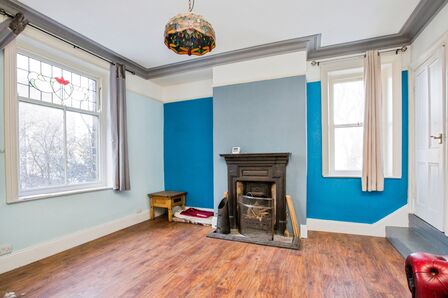 Newton Terrace, 4 bedroom Semi Detached House for sale, &pound;225,000