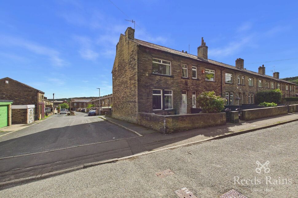 3 bedroom End Terrace House for sale