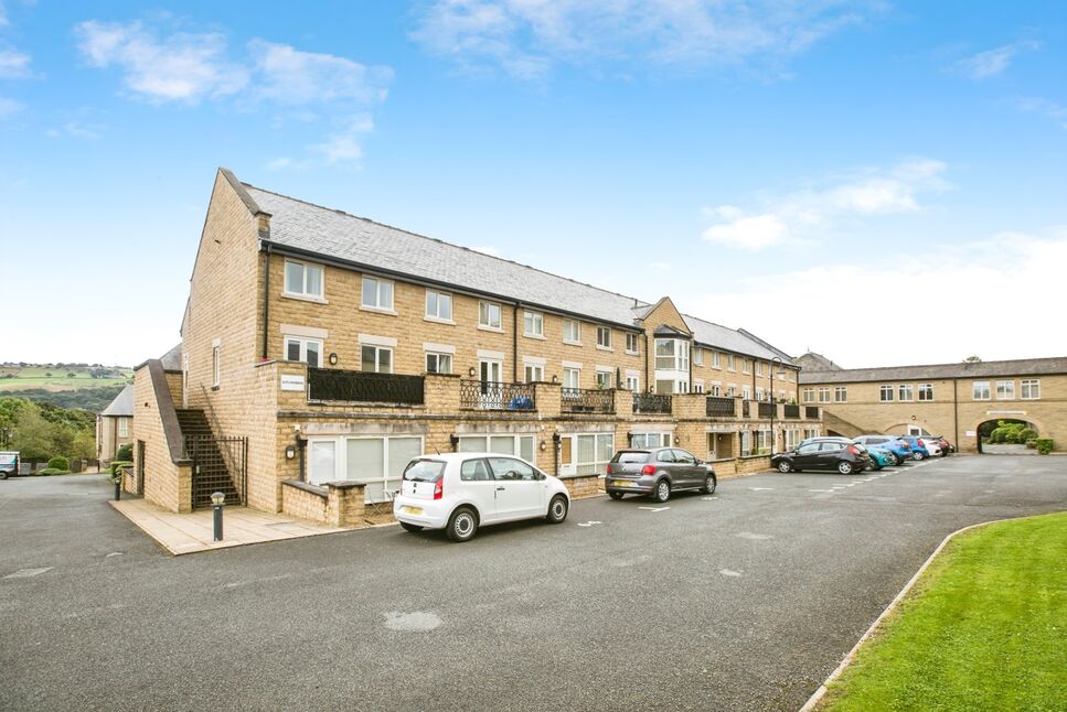 2 bedroom Flat for sale