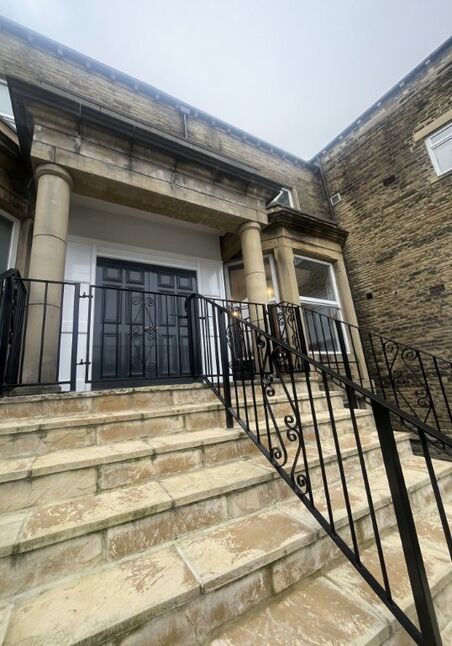 Main image of 2 bedroom Flat to rent, Clare Road, Halifax, West Yorkshire, HX1