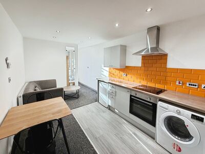 Blackwall, Flat to rent, &pound;575 pcm
