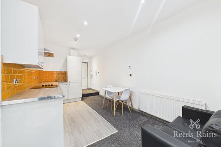 Flat to rent