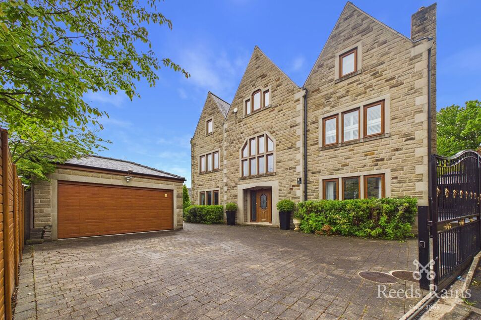 Main image of 7 bedroom Detached House for sale, Southedge Close, Hipperholme, West Yorkshire, HX3