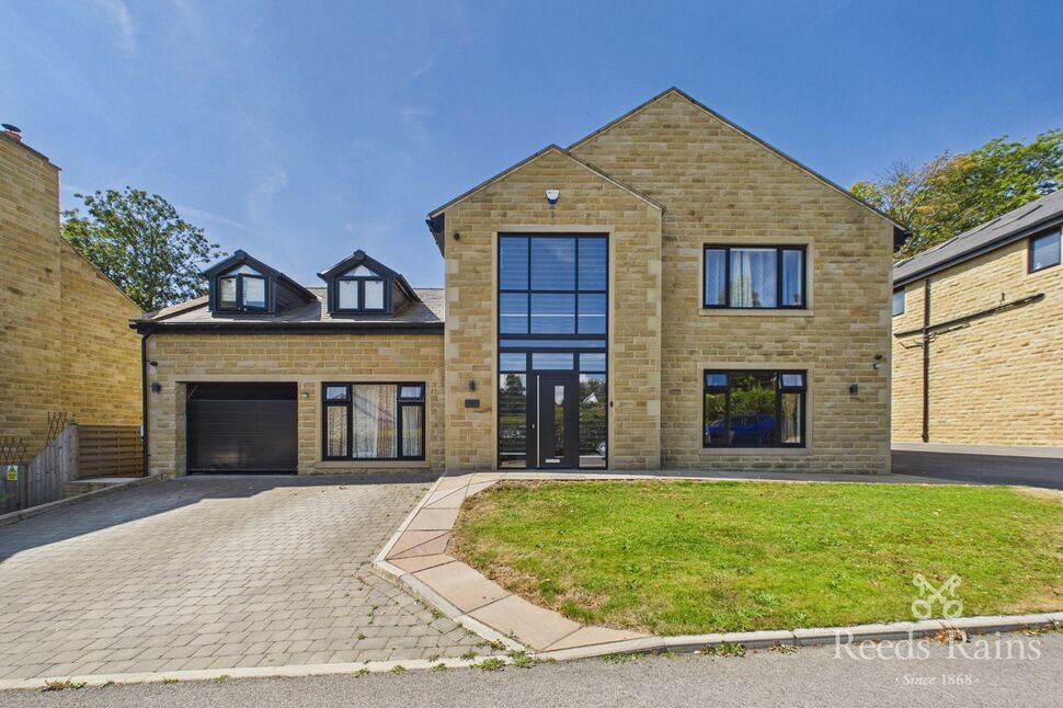 Main image of 6 bedroom Detached House for sale, Lea Gardens, Halifax, West Yorkshire, HX3