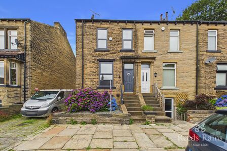 3 bedroom End Terrace House for sale