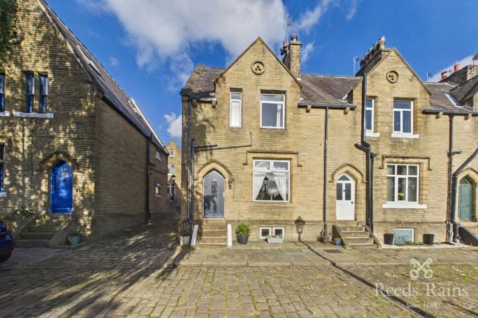 Main image of 3 bedroom End Terrace House for sale, York Terrace, Halifax, West Yorkshire, HX3