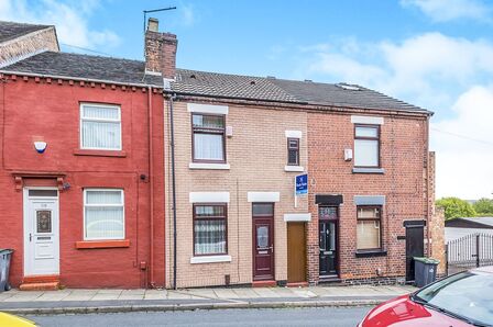 2 bedroom Mid Terrace House to rent