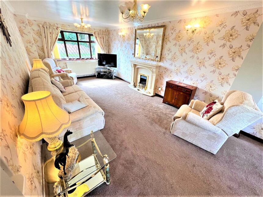 4 bedroom Detached House for sale, Runnymede Close, StokeonTrent, ST2