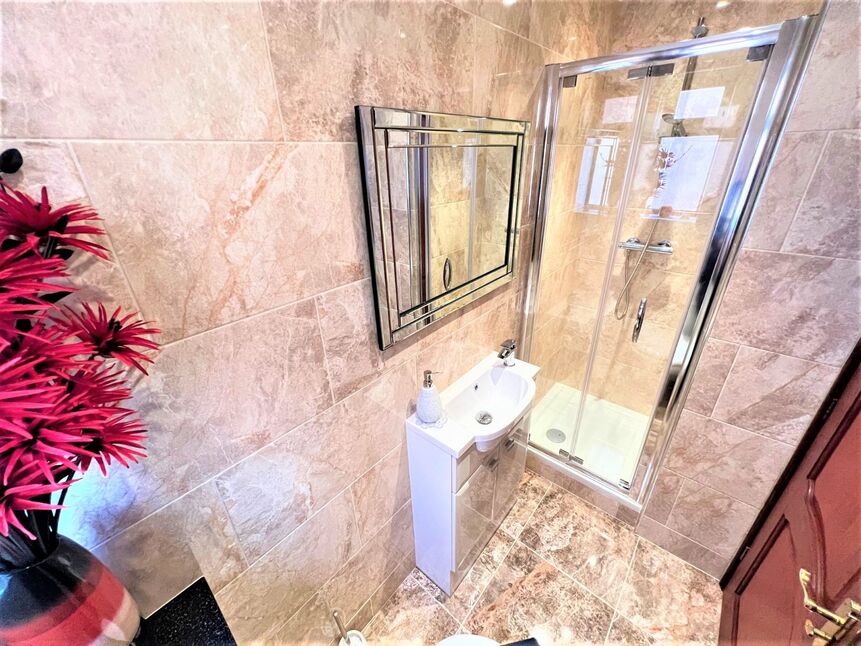 4 bedroom Detached House for sale, Runnymede Close, StokeonTrent, ST2