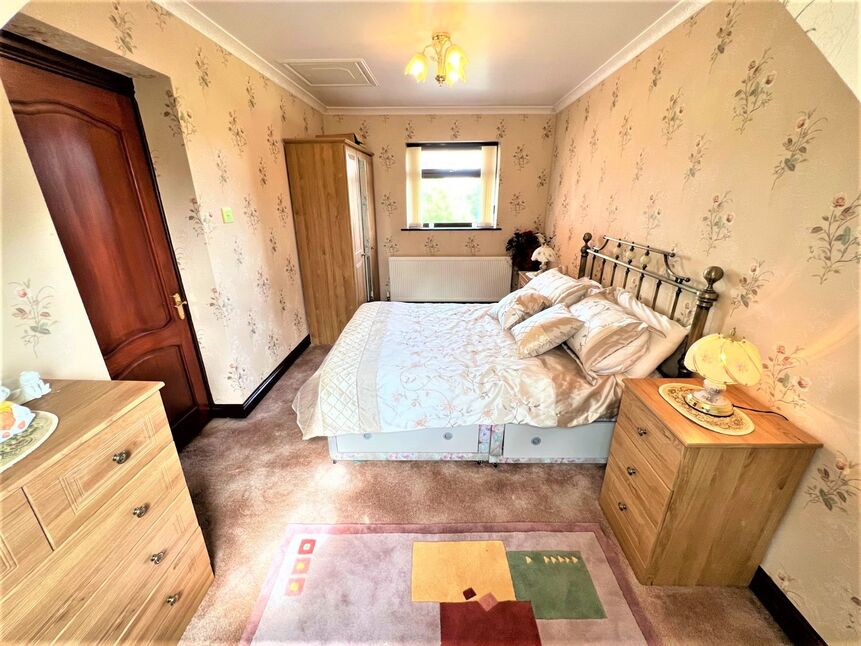 4 bedroom Detached House for sale, Runnymede Close, StokeonTrent, ST2