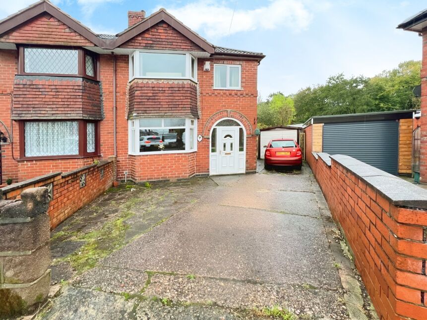 2 bedroom Mid Terrace House for sale, Penarth Grove, StokeonTrent