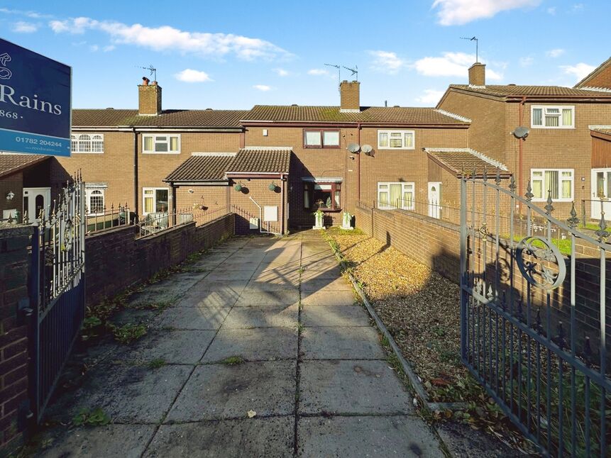 2 bedroom Mid Terrace House for sale, Penarth Grove, StokeonTrent