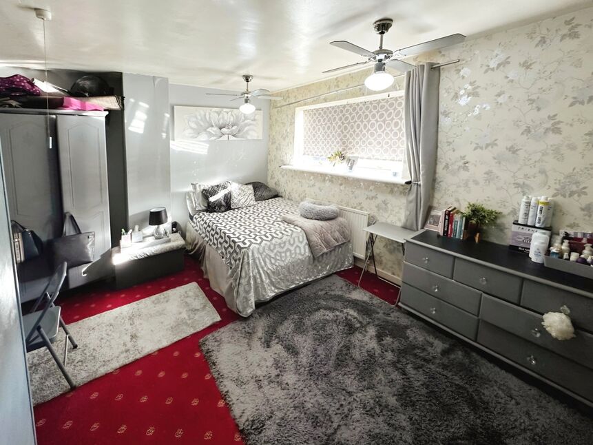 2 bedroom Mid Terrace House for sale, Penarth Grove, StokeonTrent