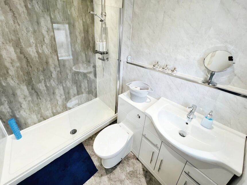 3 bedroom End Terrace House for sale, Birches Head Road, StokeonTrent