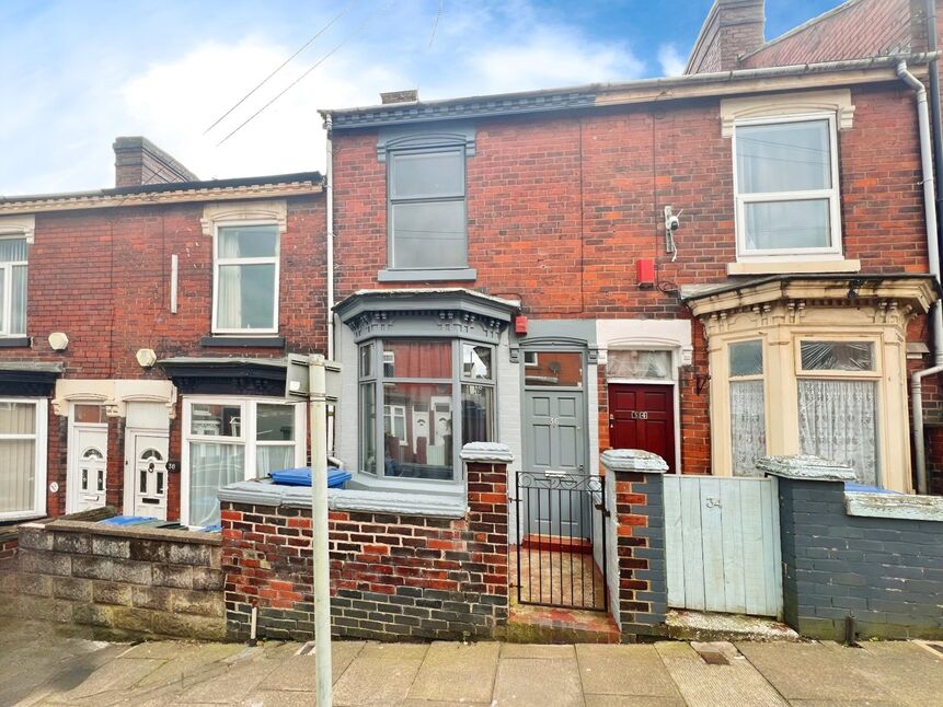 Main image of 2 bedroom Mid Terrace House for sale, Eaton Street, Stoke-on-Trent, Staffordshire, ST1
