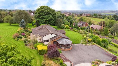 Fowlers Lane, 3 bedroom Detached House for sale, £750,000