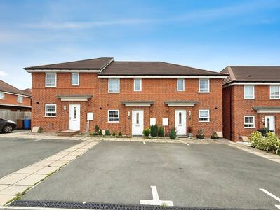 3 bedroom Mid Terrace House for sale