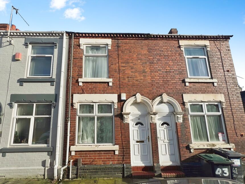 Main image of 3 bedroom Mid Terrace House for sale, Guildford Street, Stoke-on-Trent, Staffordshire, ST4