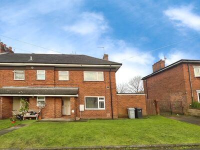 Poolside Court, 1 bedroom  Flat for sale, £85,000