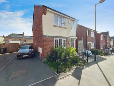 Wellington Road, 3 bedroom Semi Detached House for sale, £190,000