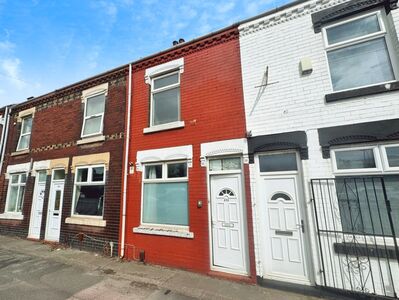 2 bedroom Mid Terrace House for sale