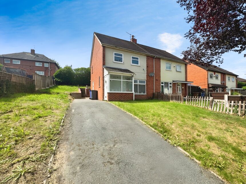 Main image of 3 bedroom Semi Detached House to rent, Lane Farm Grove, Stoke-on-Trent, Staffordshire, ST1