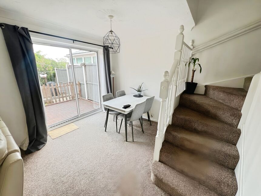 Living / Dining Area