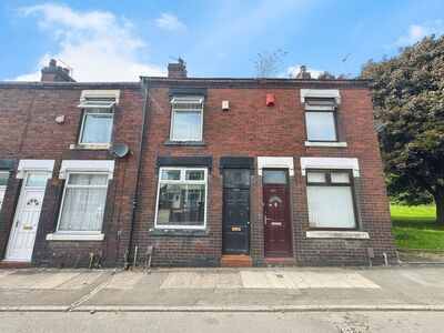 Leek New Road, 2 bedroom Mid Terrace House for sale, £65,000