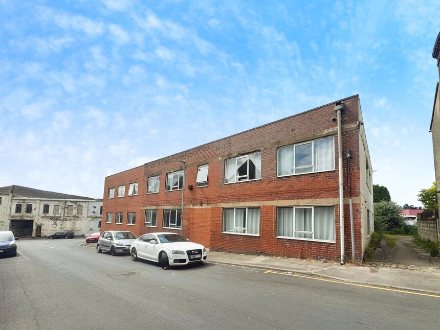 Main image of 1 bedroom Flat to rent, Cromwell Court, Ephraim Street, Staffordshire, ST1