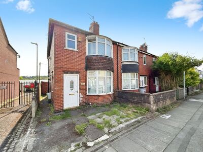 2 bedroom End Terrace House for sale